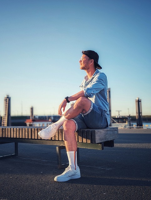 须站出来贡 须站出来贡